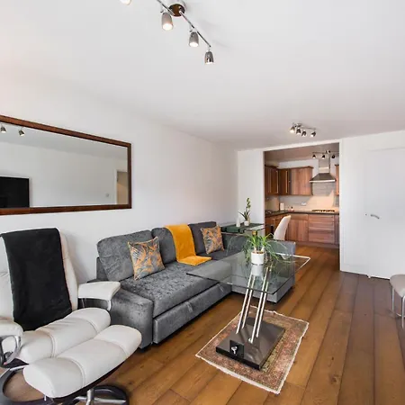 Views For Days - Fitzrovia - By Frankie Says Apartment London Exterior photo
